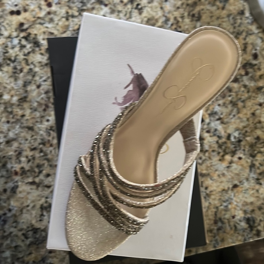 Size 11 Gold Jessica Simpson